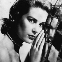 Putri Grace punya kecantikan tak lekang waktu dan nilai tertingginya pada jarak mata dan posisi mata hampir sempurna dengan nilai 99,8%. Bibirnya yang menawan juga dinilai paling tinggi. Dia kehilangan nilai untuk dagu yang sedikit kurang menonjol, Foto: Getty Images/Keystone