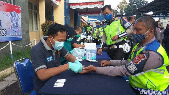 60 personel Polres Cimahi jalani rapid test
