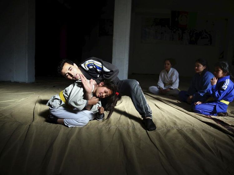 Bela Diri Jiu Jitsu Untuk Pertahanan Para Wanita Afghanistan
