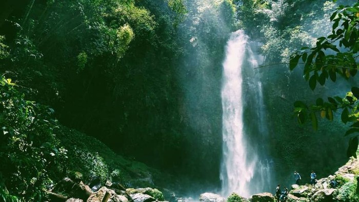 Air terjun di Lampung.