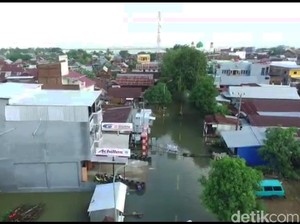 Banjir di Wajo Sulsel Meluas, Jalan Nasional-Permukiman Terendam