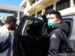 Pengakuan Boy William Usai Dipanggil Terkait Kasus Carding