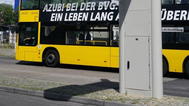 BERLIN, GERMANY - JULY 21: Electric buses stand charging at a yard of the BVG Berlin public transport authority on July 21, 2020 in Berlin, Germany. The city of Berlin is expanding its fleet of electric buses with the goal of having 250 running by the end of 2021 and to have its entire fleet be solely electric within ten years. Cities across Europe are pursuing measures to decrease their carbon footprint and rein in global warming.  (Photo by Sean Gallup/Getty Images)