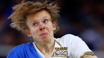 Saat menari di atas es para atlet tidak hanya mempertontonkan gerakaannya saja, tapi juga ekspresinya. Foto: Sadanduseless