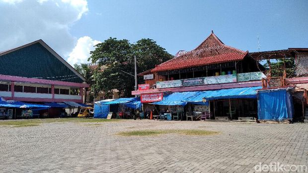 Hotel pertama di Pangandaran.
