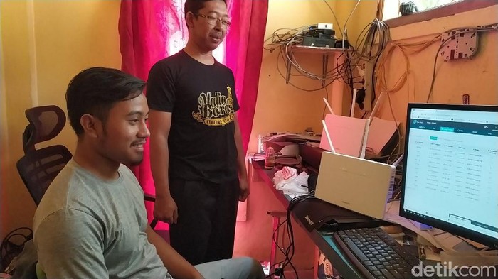 Internet di Kampung Cilimushideung, Garut