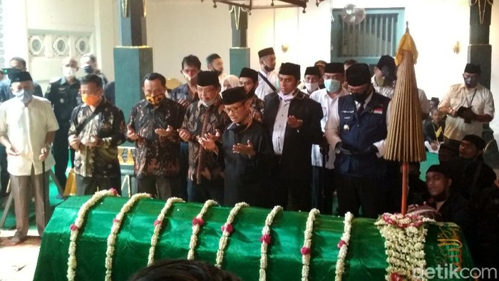 Jenazah Pangeran Arief Natadiningrat