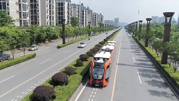 KAI bersama Pemerintah Pusat dan Pemerintah Daerah sedang melakukan perencanaan dan pembahasan pengembangan angkutan masal perkotaan berbasis rel di beberapa kota besar di Indonesia, salah satunya adalah Autonomous Rail Rapid Transit (ART). (Instagram @KeretaApiKita)