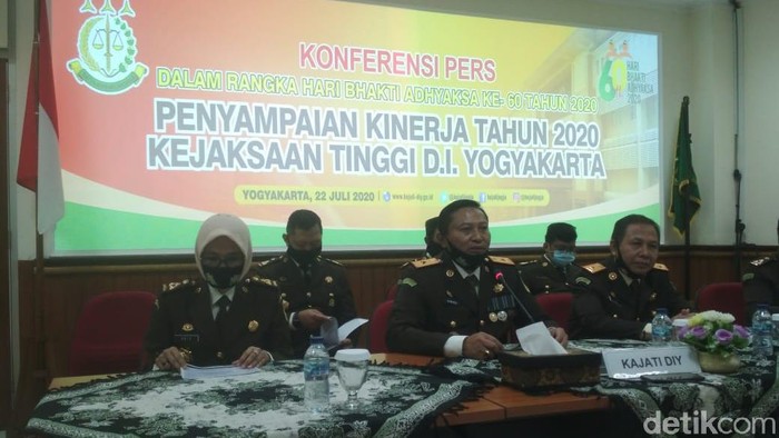 Kejaksaan Tinggi DIY jumpa pers dalam rangka Hari Bakti Adhyaksa ke-60 di Kantor Kejati DIY, Rabu (22/7/2020).