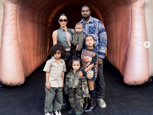 Terharu! North West Tulis Pesan Manis untuk Kim Kardashian di Tisu Toilet