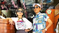 Pasangan lansia ini bernama Wan Ji yang berusia 83 tahun dan istrinya, Xiue yang berusia 84 tahun. (wantshowasyoung/Instagram)