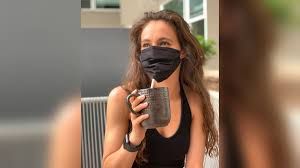 Masker unik khusus untuk minum