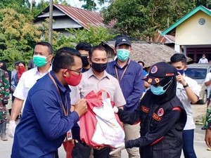 Jokowi Kirim Bantuan Sembako untuk Korban Banjir Masamba