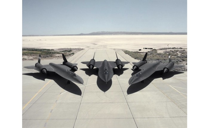 Pesawat siluman SR-71 Blackbird
