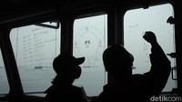 24 kapal tersebut yakni, 1 kapal selam, 2 kapal perusak kawal rudal, 4 perusak kapal kawal, 1 kapal fast patrol boat, 6 kapal angkut tank type frosch, 1 kapal bantu cair minyak, 1 kapal bantu tunda, dan 1 kapal bantuan umum.