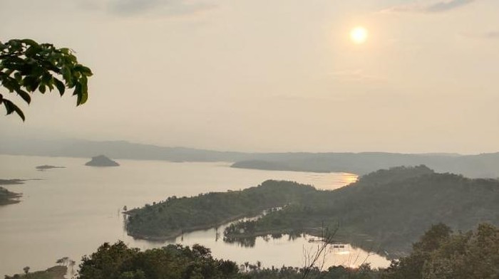 Puncak Damar Waduk Jatigede