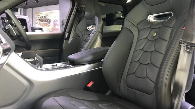 Range Rover SVR