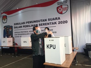 KPU Gelar Simulasi Pemungutan Suara Pilkada Saat Pandemi Corona