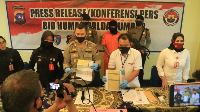 Tersangka penipu bisa bantu mutasi TNI di Padang Pariaman (Jeka Kampai/detikcom).