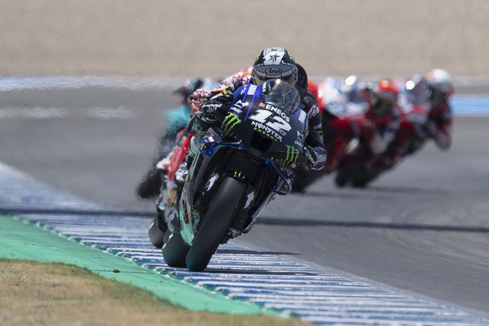 JEREZ DE LA FRONTERA, SPAIN - JULY 19:   Maverick Vinales of Spain and Monster Energy Yamaha MotoGP Team leads the field during the MotoGP race during the MotoGP of Spain - Race at Circuito de Jerez on July 19, 2020 in Jerez de la Frontera, Spain. (Photo by Mirco Lazzari gp/Getty Images)