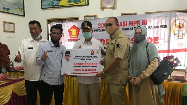 Andre Gerindra menyosialisasikan Nasrul Abit di Pessel