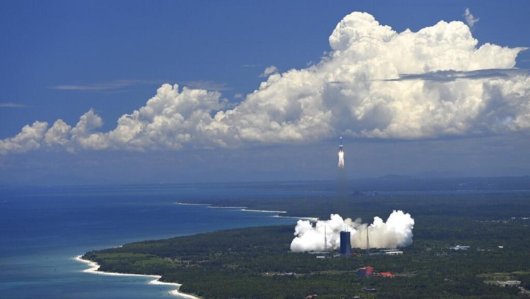 China luncurkan misi perjalanan ke Mars hari ini, Kamis (23/7/2020). Peluncuran ini dilakukan hanya beberapa setelah UEA luncurkan misi Hope menuju Planet Merah