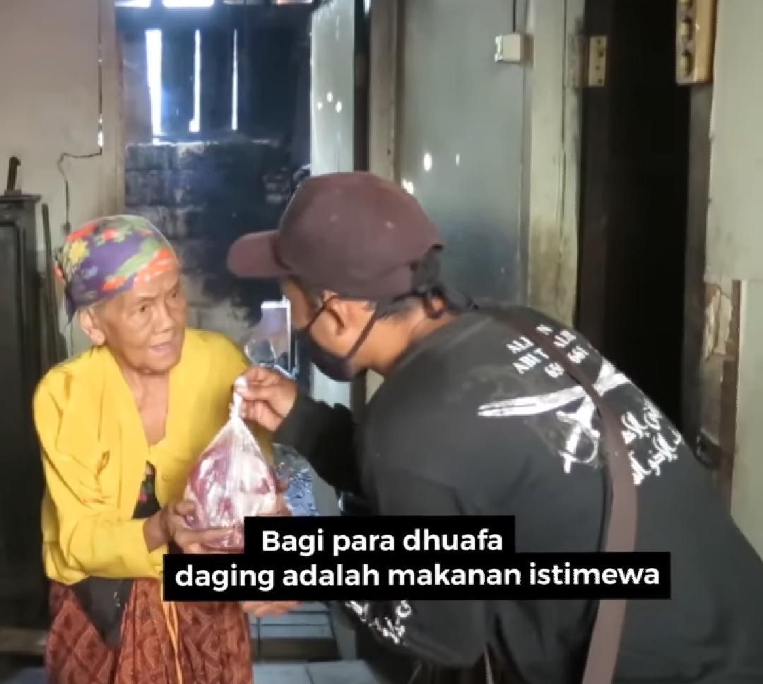 bang heri bagi daging gratis