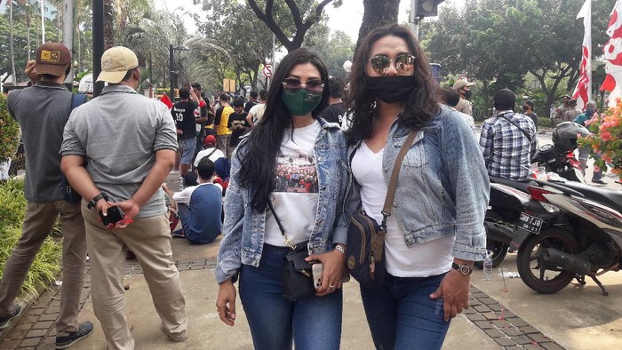 Biduan dangdut ikut demo menuntut Pemprov DKI izinkan usaha hiburan kembali dibuka