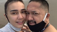 Dukungan Franky Sihombing begitu berarti untuk Feby Febiola. Foto: Instagram