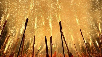 Kategori News/Events dimenangkan oleh Fernando Marlo dari Spanyol dengan karya berjudul Demons lighthing the sky. Foto ini diambil di Paterna, Spanyol menggunakan iPhone X. Foto: Fernando Merlo/iPhone Photography Awards 2020