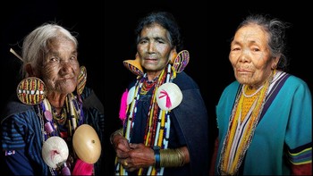 Kategori Series yang terdiri dari tiga foto dimenangkan oleh Liu Dan dari China. Foto Tattoed Woman diambil di Mindat, Myanmar menggunakan iPhone 11 Pro Max. Foto: Liu Dan/iPhone Photography Awards 2020