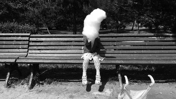 Kategori Children dimenangkan oleh Ekaterina Varzar dari Amerika Serikat dengan karya berjudul Cotton Candy. Foto ini diambil di Moskow, Rusia menggunakan iPhone 6. Foto: Ekaterina Varzar/iPhone Photography Awards 2020