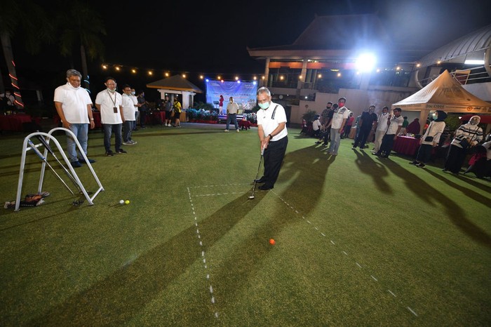 Ratusan karyawan Industri di sekitar Karawang didorong untuk memiliki rumah sendiri. Hal itu disampaikan dalam acara Business Gathering, di Kawasan Industri Karawang, Jawa Barat.
