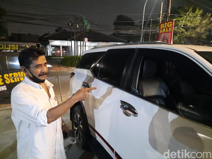 Mobil pengusaha dibobol di Kemang Selatan