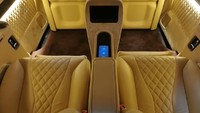 Sementara jika memilih kursi yang lebih mewah, yang bisa menjalankan fitur Massage Function, Motorized Shoulder, Motorized Headrest, dan Memory Seat, biayanya adalah Rp 800 juta. Foto: Lombardi