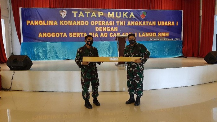 Pangkoops AU saat kunjungan kerja di Lanud Sri Mulyono Herlambang
