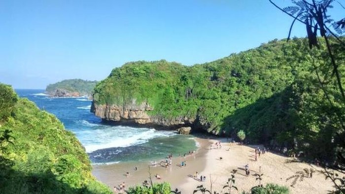 Pantai Greweng Gunungkidul