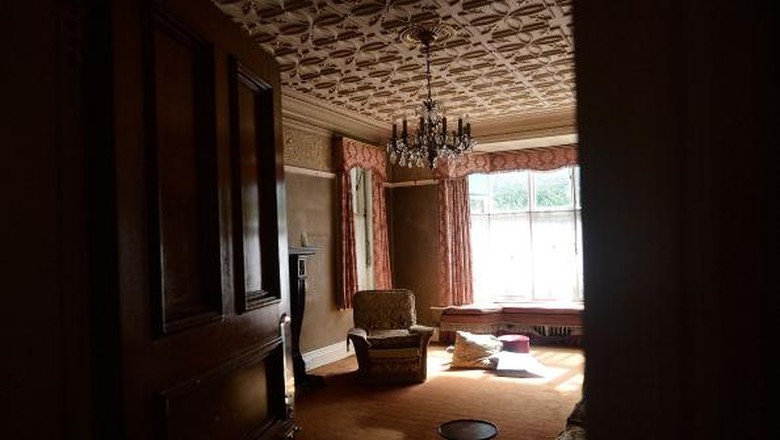 Pineheath House HARROGATE, ENGLAND - SEPTEMBER 04: A general view of the front of Pineheath on September 4, 2013 in Harrogate, England. An untouched 40-bedroom house belonging to wealthy Indian-born aristocrats, Sir Dhunjibhoy and Lady Bomanji, who were well-known figures in British high society at the start of the 20th century and friends of the Royal Family. Sir Dhunjibhoy was a Bombay-based shipping magnate who also used his wealth to support Britains war effort against the Nazis which led to him being knighted. Their 12-bathroom mansion in Harrogate was where they spent each autumn after staying at their house in Windsor during the summer and the winters in Poona, India. The mansion, has been sold in a multi-million pound sale to a local businessman who plans to make it a family home again after Lady Bomanjis daughter, Mrs Mehroo Jehangir, died in 2012 having not touched it since 1986 when her mother died. (Photo by Bethany Clarke/Getty Images)