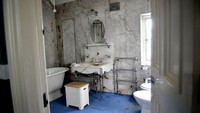 Kamar mandi mewah milik sang bangsawan. (Foto: Getty Images/Bethany Clarke)