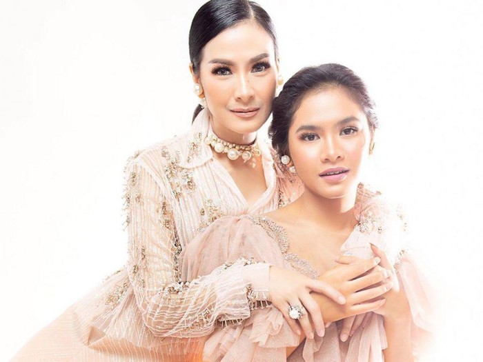 Salshadilla Juwita, putri IIs Dahlia
