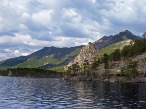 Pos Penjaga dan Pembatas Tak Efektif, Kazakhstan Denda Traveler Bandel