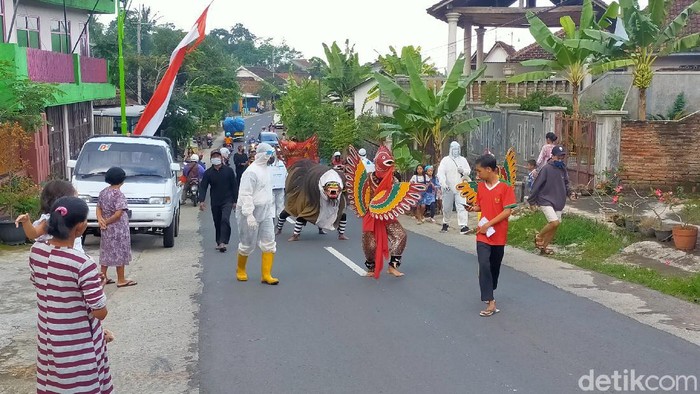 tumpeng sewu