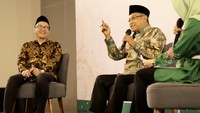 Telkomsel dan PBNU juga telah sepakat untuk mengembangkan sejumlah program berbasis corporate social responsibility (CSR) terbaru yang lebih menyasar masyarakat, santri, dan pesantren di masa mendatang. Foto: dok. PBNU