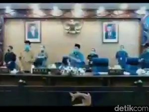 Video Goyang Penguin Anggota DPRD Sidoarjo yang Dikecam Netizen