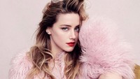 Amber Heard punya hubungan dengan fotografer Tasya van Ree dari 2008 hingga 2012. Aku tidak pernah malu. Foto: Dok. instagram/amberheard