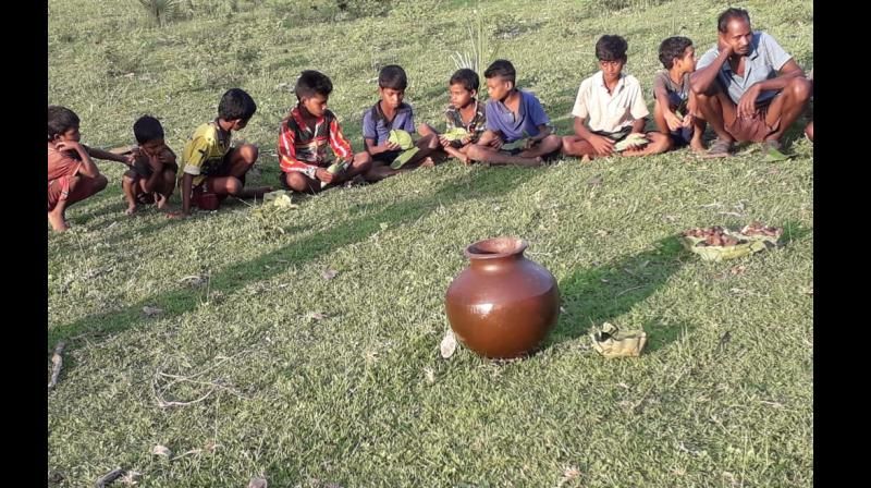 Anak-anak di India Diberi Minum Alkohol