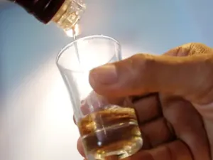RUU Minuman Beralkohol dan Hukum Menghindari Minuman Keras dalam Islam