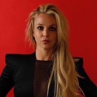 Britney Spears dikabarkan dua kali terlibat asmara dengan pengawal pribadi. Pada 2008, ia dikabarkan mengencani mantan pengawal pribadinya asal Israel, bernama Lee. Kemudian di 2010 ia kembali berpacaran dengan pengawal pribadi lainnya, Ryan. Foto: Instagram @britneyspears