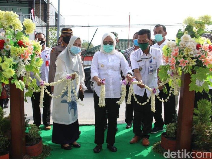 Bupati Bojonegoro Resmikan 3 Taman Penitipan Anak