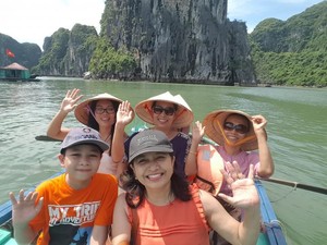 Kenangan Tak Ternilai di Ha Long Bay